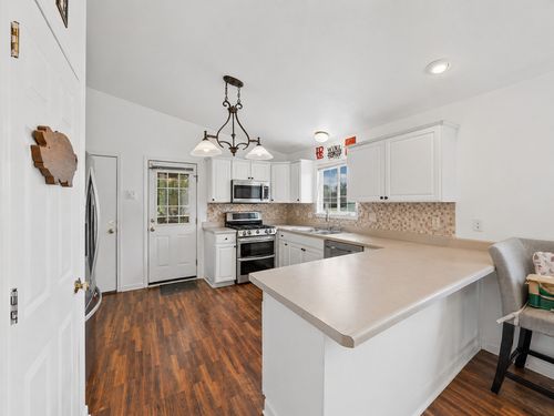 426 Bramble St, Manteno, IL, 60950-9308 | Card Image