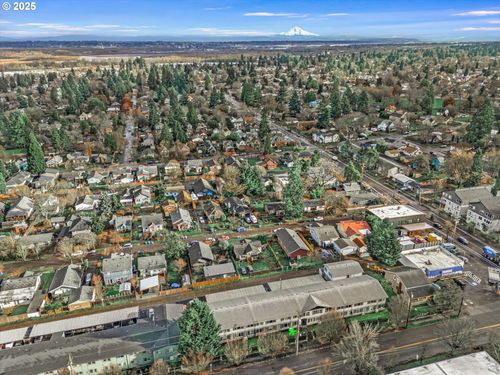 9221 N Lombard St, Portland, OR, 97203-2174 | Card Image