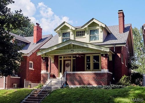 929 Bellerive Blvd, Saint Louis, MO, 63111-2132 | Card Image