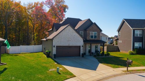 1214 Ewing Way, Clarksville, TN, 37043-1697 | Card Image