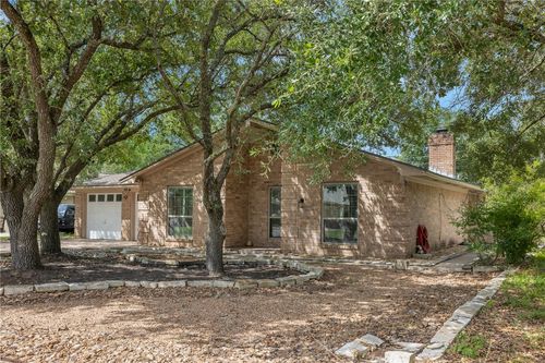 1810 Laura Ln, College Station, TX, 77840-4858 | Card Image