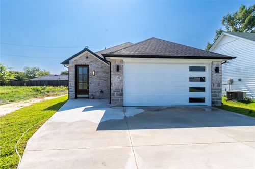 304 Backlash Dr, Gun Barrel City, TX, 75156-5775 | Card Image