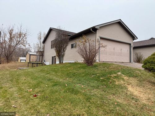 101 Meadow Ln, Woodville, WI, 54028-9432 | Card Image