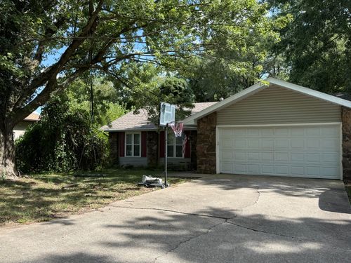 1014 W Woodland Dr, Republic, MO, 65738-2314 | Card Image