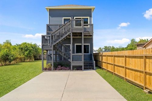 8201 Tower St, Houston, TX, 77088-5950 | Card Image