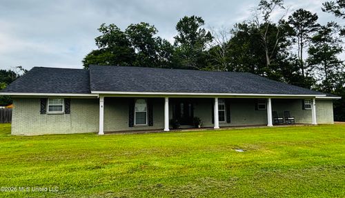 215 Alma St, Walnut Grove, MS, 39189-5612 | Card Image
