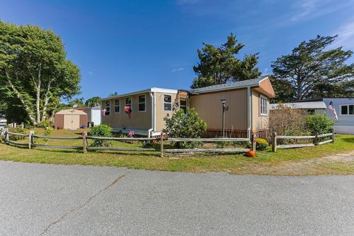 2-2 5th Ave, Pocasset, MA, 02559-4907 | Card Image