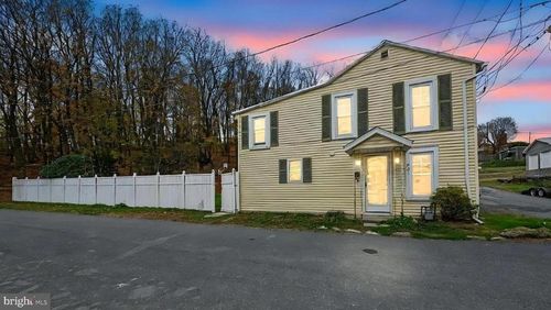 901 Fairview St, POTTSVILLE, PA, 17901-1546 | Card Image