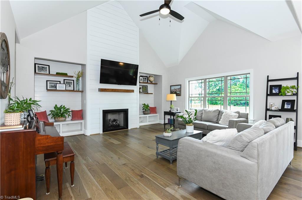 Residential in Summerfield 4