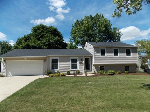 209 Cedarbrook Rd, Naperville, IL, 60565-2265 | Card Image