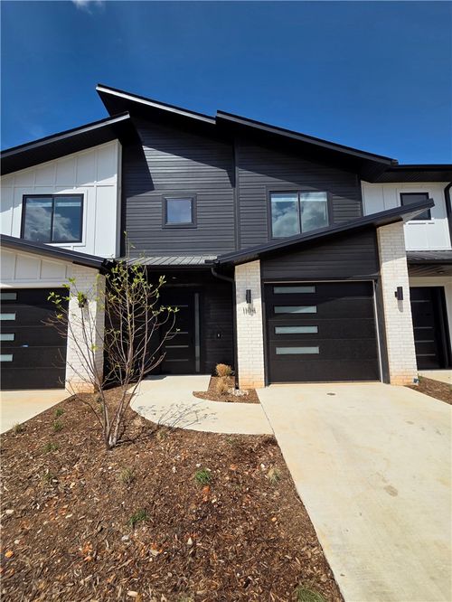 1104 Emilia Avenue, Lowell, AR, 72745 | Card Image