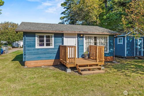 1505 201st St, Ocean Park, WA, 98640-3000 | Card Image