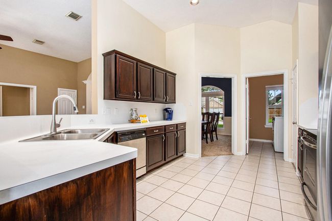 3702 Walden Dr, House other with 3 bedrooms, 2 bathrooms and 2 parking in Pearland TX | Image 10
