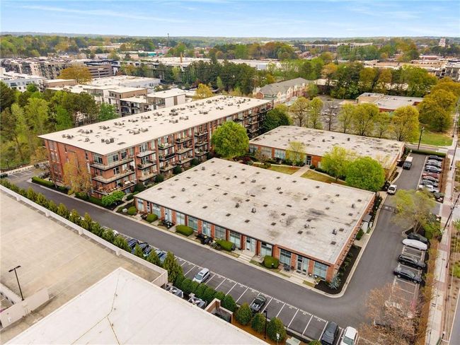 APT-2116 - 5200 Peachtree Rd, Condo with 1 bedrooms, 1 bathrooms and 2 parking in Chamblee GA | Image 26