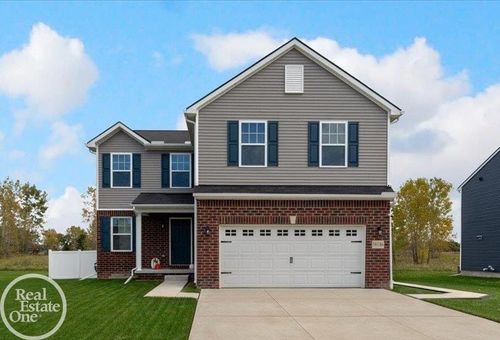 58186 River Oaks Dr, New Haven, MI, 48048-3328 | Card Image
