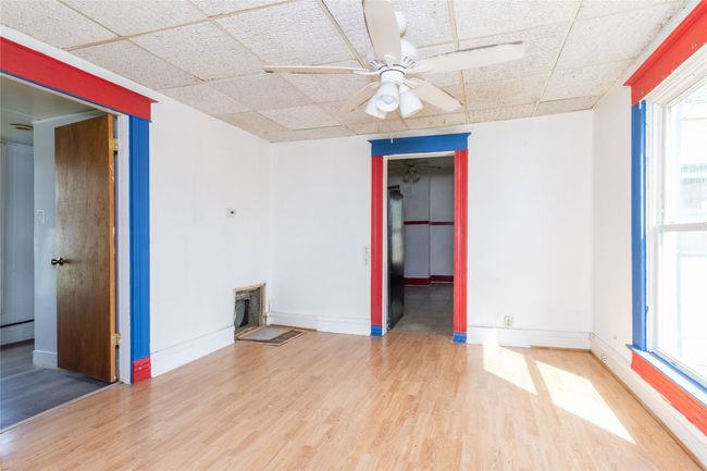 205 Jefferson St, Home with 3 bedrooms, 1 bathrooms and null parking in Carlisle IA | Image 8