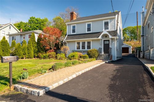 26 Woodside Ave, Elmsford, NY, 10523-2810 | Card Image