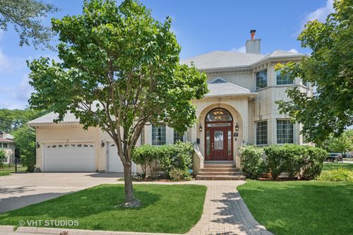 4858 W Chase Ave, Lincolnwood, IL, 60712-1610 | Card Image