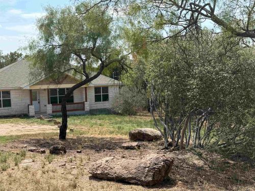 117 North Pass, Kingsland, TX, 78639-5398 | Card Image