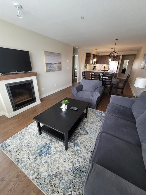 302-19936 56 Avenue, Langley, BC, V3A0E1 | Card Image