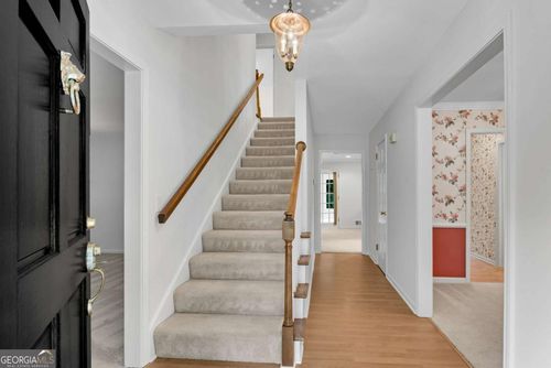 4589 Holliston Rd, Dunwoody, GA, 30360-2057 | Card Image