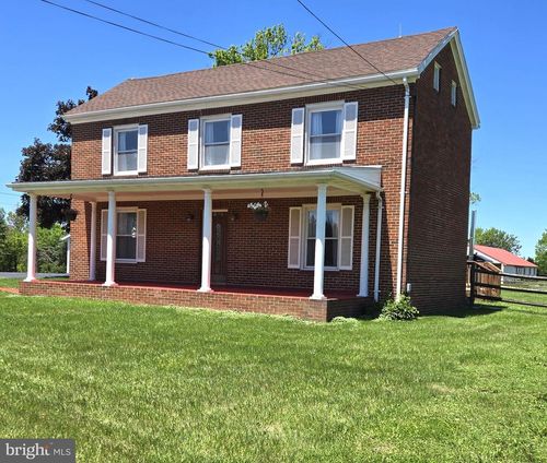 8293 Leetown Rd, KEARNEYSVILLE, WV, 25430-3569 | Card Image
