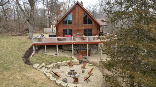 5A116 N Apple Canyon Rd, APPLE RIVER, IL, 61001-9428 | Card Image