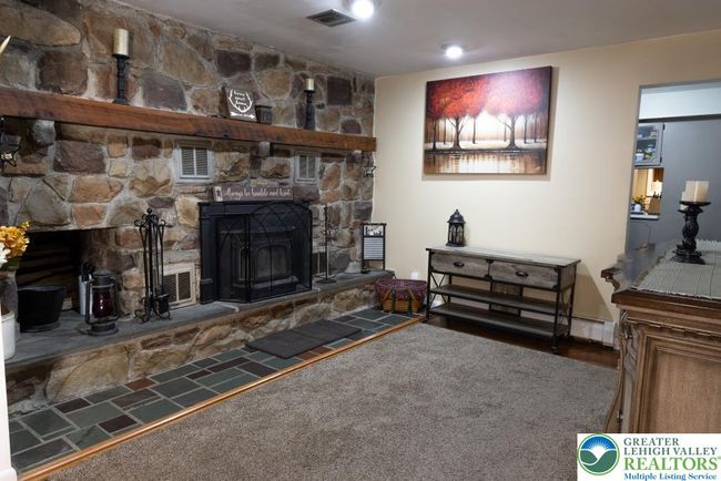 2211 Honeysuckle Rd, House other with 3 bedrooms, 2 bathrooms and null parking in Allentown PA | Image 14
