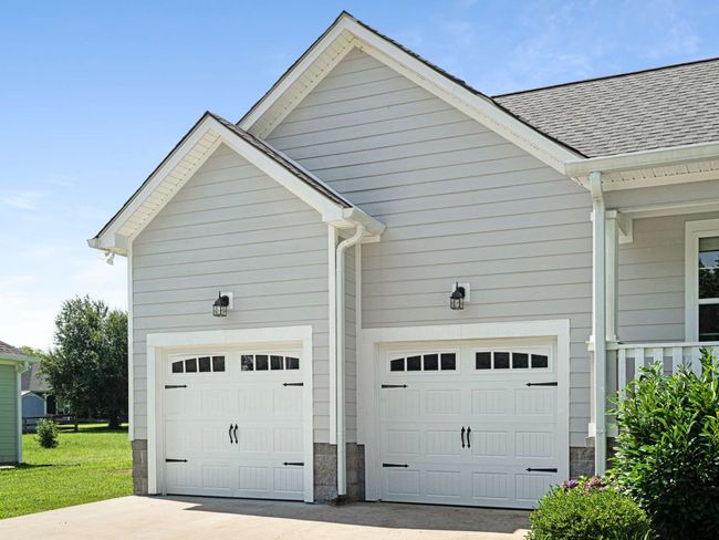 310 Diane Loop, House other with 3 bedrooms, 2 bathrooms and 2 parking in White Bluff TN | Image 11