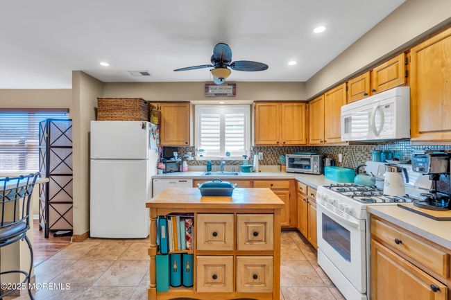 19 Sally St, House other with 4 bedrooms, 3 bathrooms and null parking in Howell NJ | Image 11