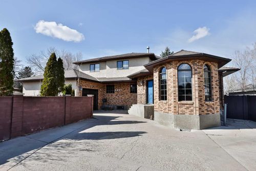 2857 6 Ave S, Lethbridge, AB, T1J1E6 | Card Image