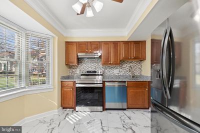 11-8 - 146 Kettle, Townhouse with 3 bedrooms, 2 bathrooms and null parking in WINDSOR MILL MD | Image 2