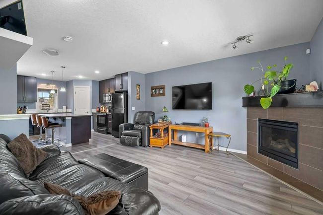 117 Chaparral Valley Gdns Se, Townhouse with 3 bedrooms, 3 bathrooms and 2 parking in Calgary AB | Image 6