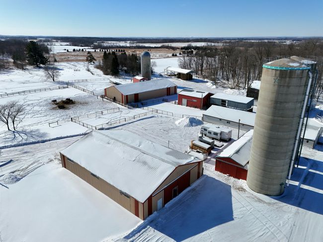 Expansive Outbuildings | Image 5