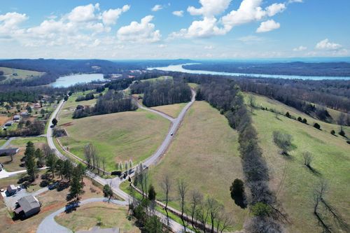 67 The Gates Dr, Decatur, TN, 37322 | Card Image