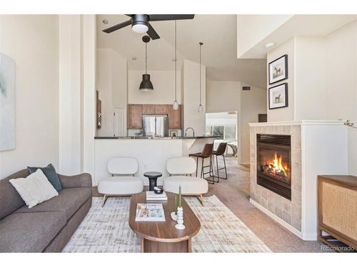 unit-e-8595 Gold Peak Dr, Highlands Ranch, CO, 80130-7215 | Card Image