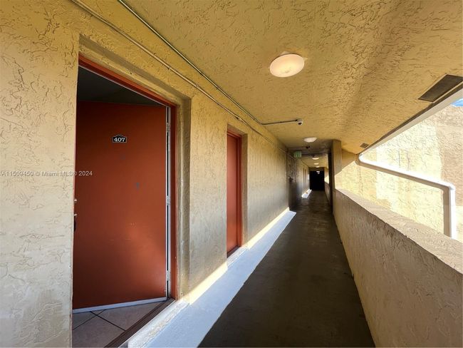 APT-407 - 3600 Nw 21 St St, Condo with 2 bedrooms, 2 bathrooms and null parking in Lauderdale Lakes FL | Image 14