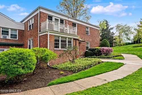 29-29 Putnam Grn, Greenwich, CT, 06830-6097 | Card Image