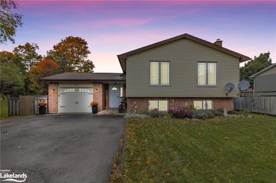 7558 County Rd 91, House other with 4 bedrooms, 2 bathrooms and 7 parking in Stayner ON | Image 2