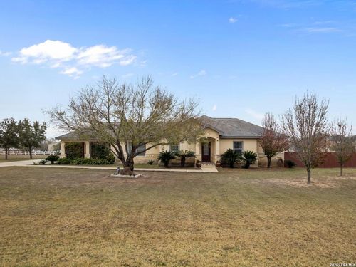 500 Wagon Train Rd, La Vernia, TX, 78121-4669 | Card Image