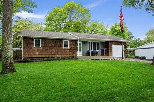 12 Debragga Ave, East Moriches, NY, 11940-1463 | Card Image