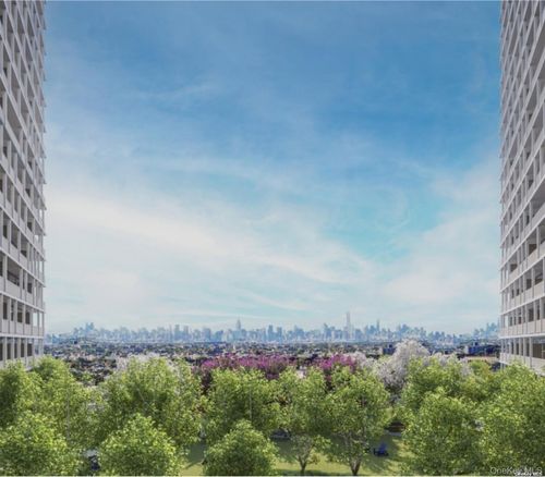 4k-131 40th Rd, Flushing, NY, 11354-5137 | Card Image