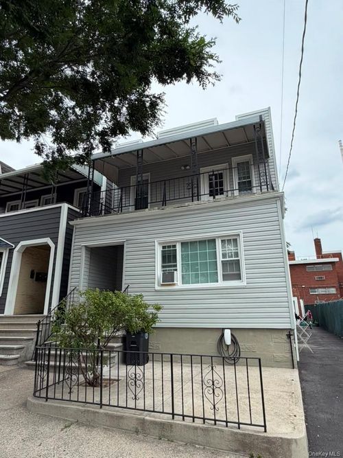 1624 Seddon St, Bronx, NY, 10461-3011 | Card Image
