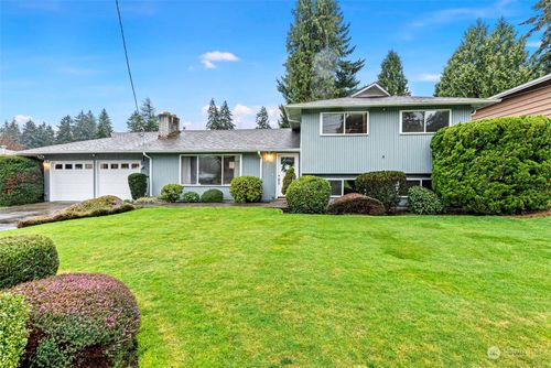 1124 Paradise Parkway, Fircrest, WA, 98466 | Card Image