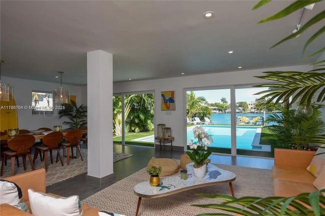 641 86 Th St, House other with 3 bedrooms, 3 bathrooms and null parking in Miami Beach FL | Image 7