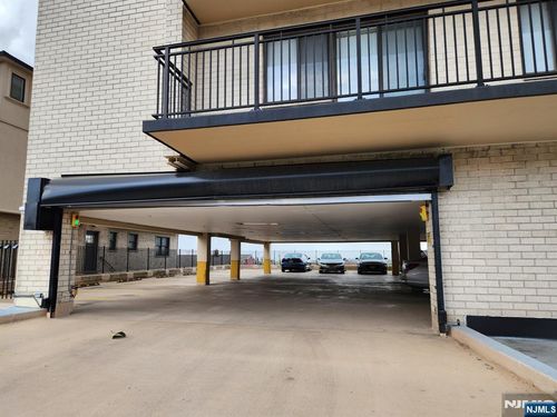 233 12th St, Palisades Park, NJ, 07650-2049 | Card Image