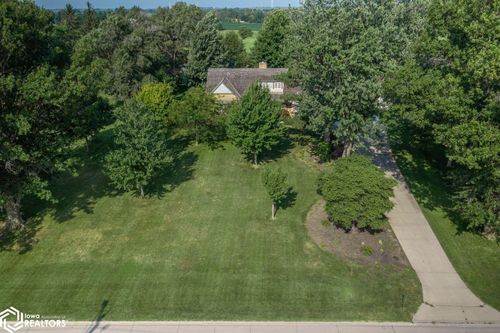 900 Cottonwood Rd, Creston, IA, 50801-1009 | Card Image