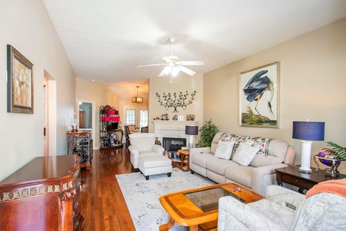 508 Leslie Ann Ct, Hermitage, TN, 37076-1785 | Card Image
