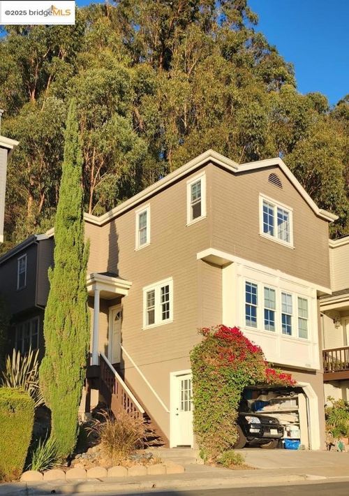 4338 Terrabella Way, Oakland, CA, 94619-3155 | Card Image
