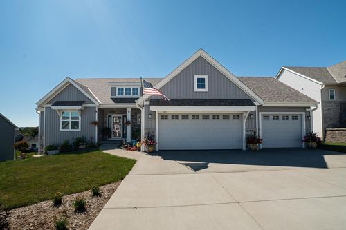 3645 Olde Howell Road, Waukesha, WI, 53188 | Card Image